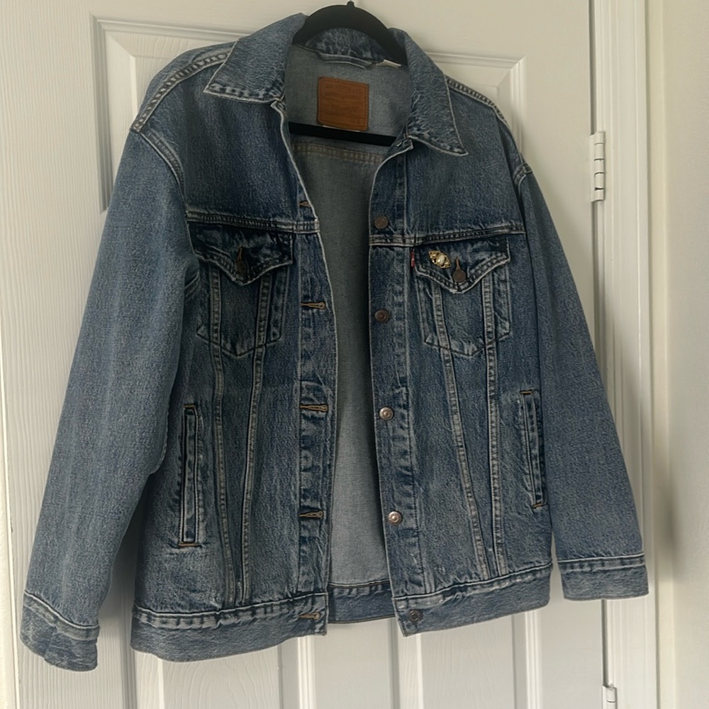 Oversized Levi’s Jean jacket